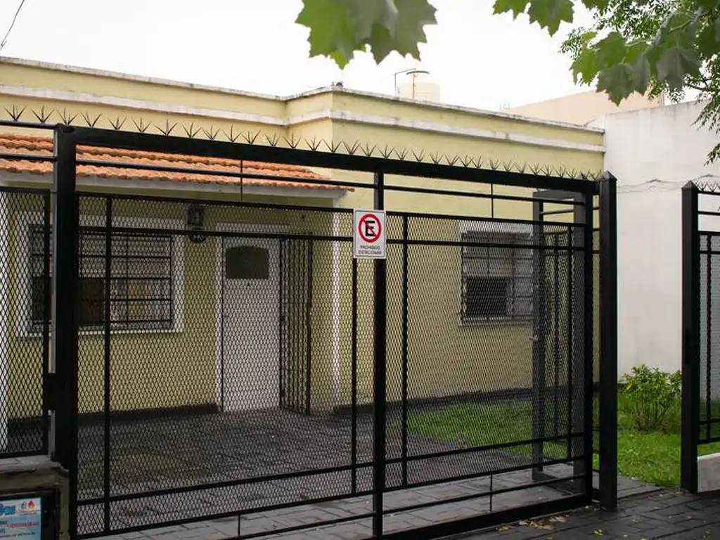 Venta de Casa de dos dormitorios en Adrogue