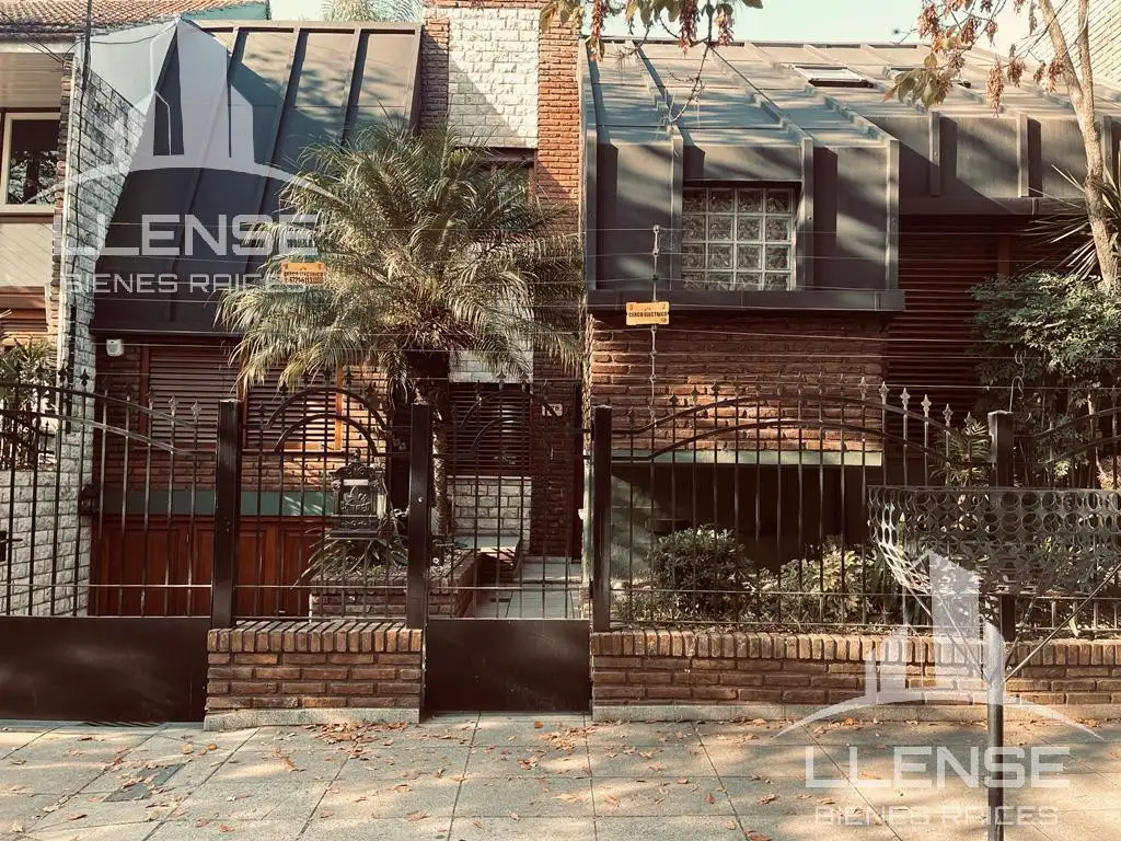 Casa 4 ambientes en venta - Quilmes residencial