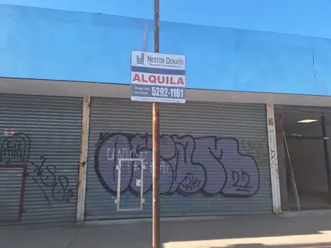 Alquiler de Local Av. Nestor Kirchner 3635 - Moreno