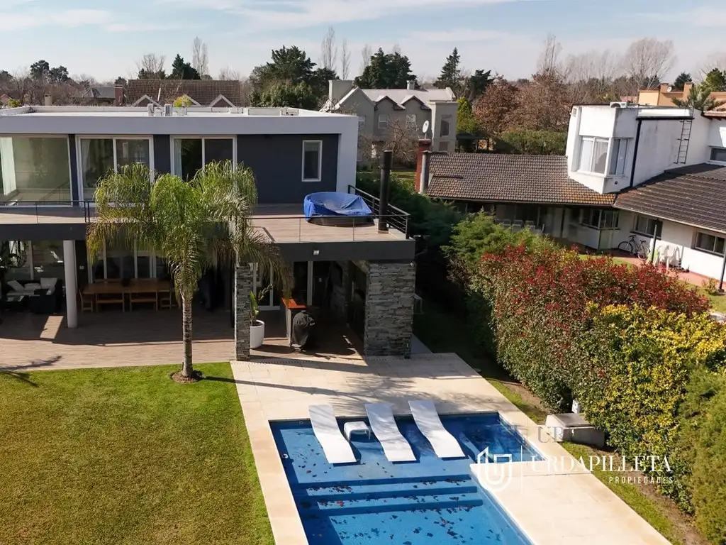 Casa en venta en dos plantas en Estancias Del Pilar