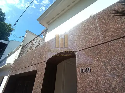 Venta de Casa 4 DORMITORIOS, La Plata