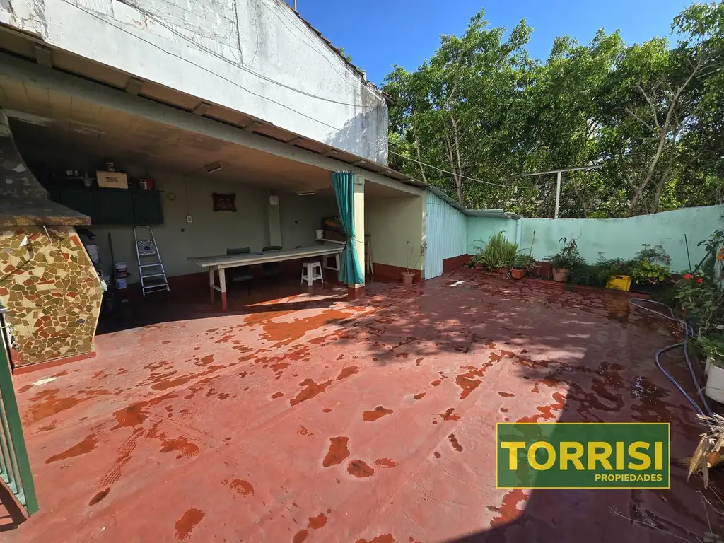 VENTA - CASA 4AMB CON TERRAZA LOTE PROPIO - F.MACIEL 900