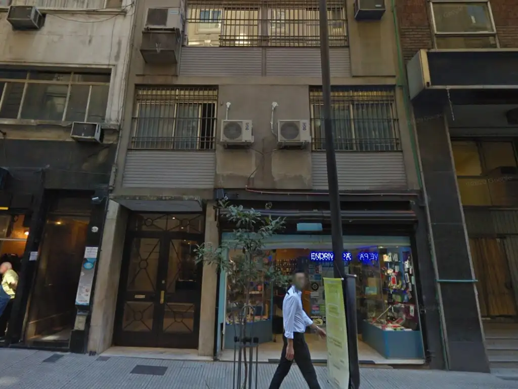 Venta oficina frente a la bolsa de comercio 80 m2