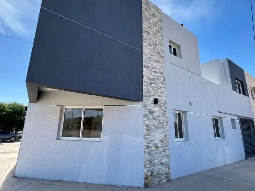 Casa - Venta - Argentina, Guaymallén - ELPIDIO GONZALEZ 4100