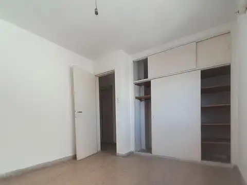 En venta Departamento 2 dormitorios en B° Gral. Paz - Oportunidad !