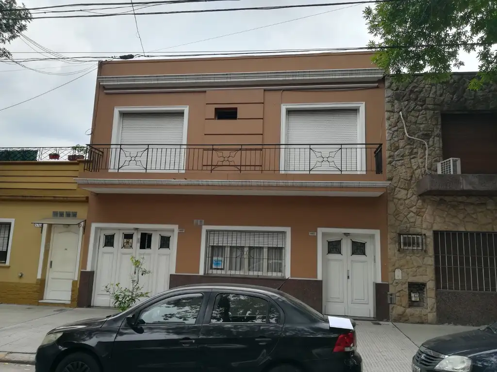 VENTA DE PH DE 4 AMB.  AL FRTE CON BCON, PATIO,.TERRAZA Y COCHERA  EN VILLA DEVOTO