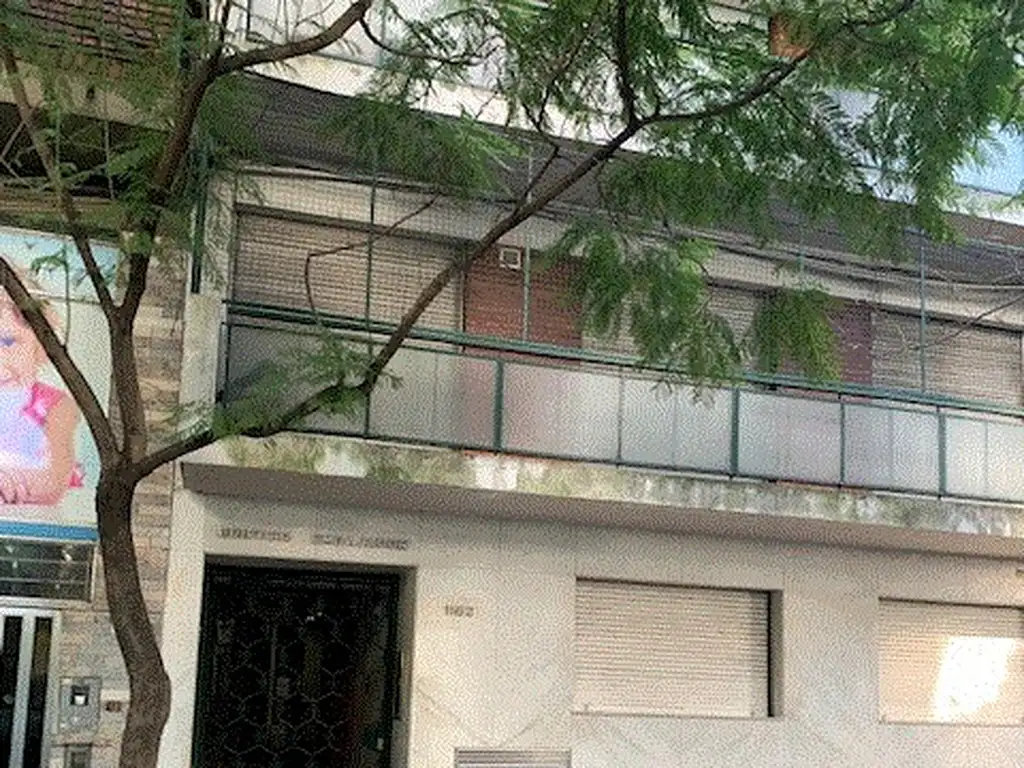 Piso exclusivo externo Balcon corrido tres dormitorios y dependencias de servicio