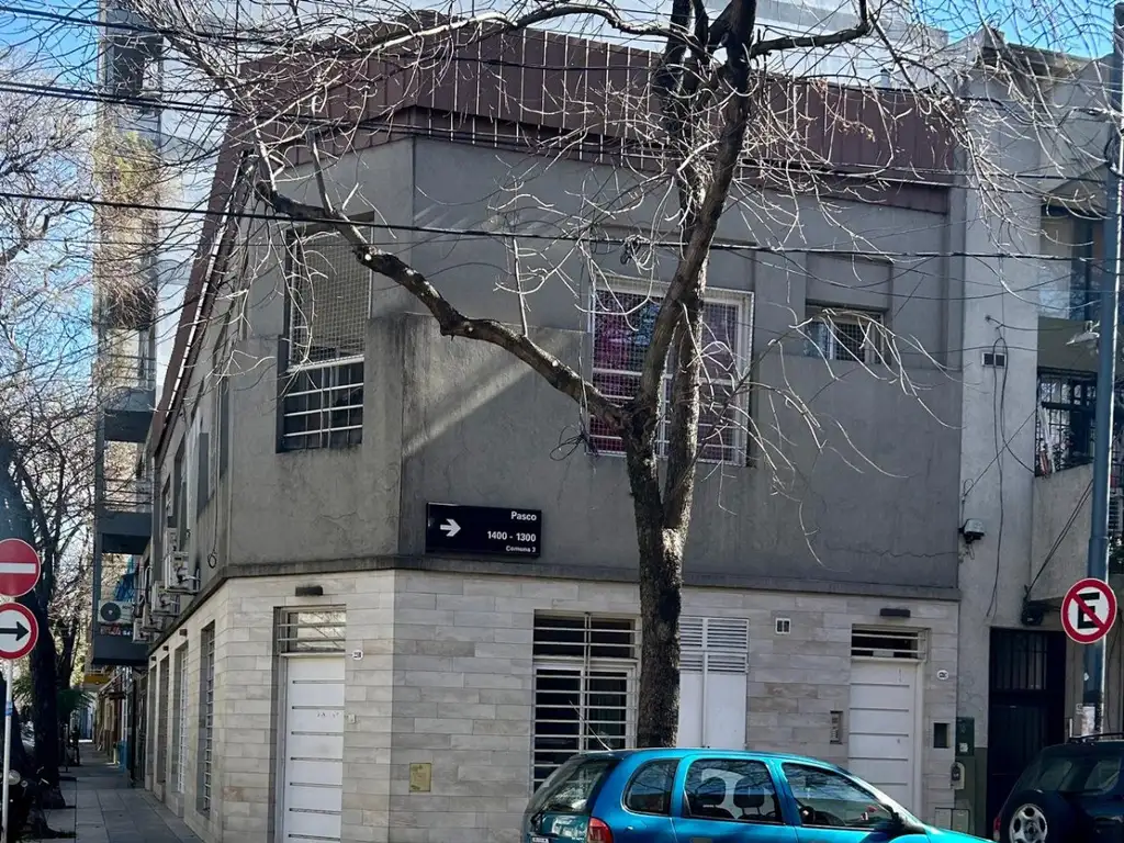 Departamento 2 amb por escalera sin expensas fte con balcón 37.36m2