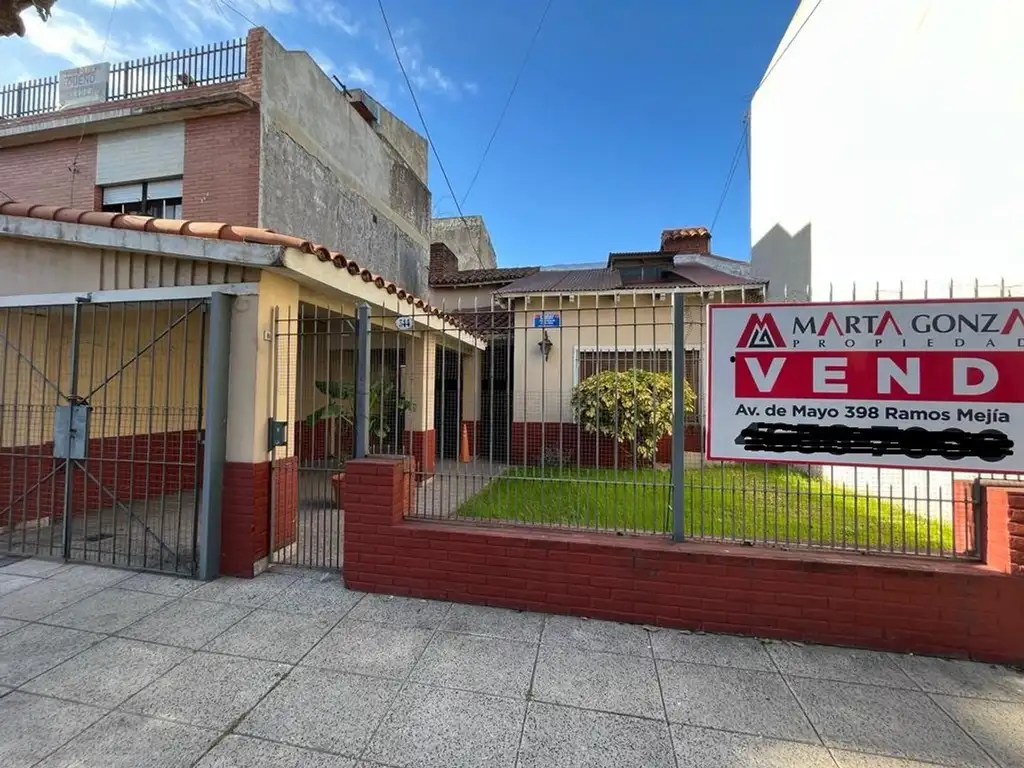 Casa a reciclar con taller 3 ambientes venta