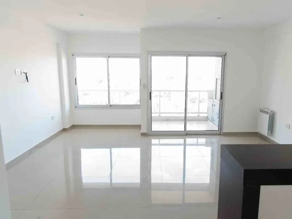 DEPARTAMENTO 2 DORMITORIOS VENTA LA PLATA COCHERA