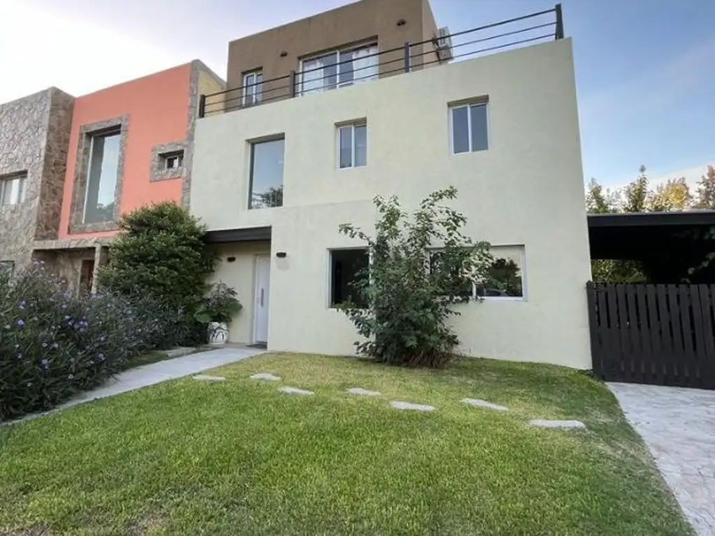 Casa en venta en San Isidro Labrador