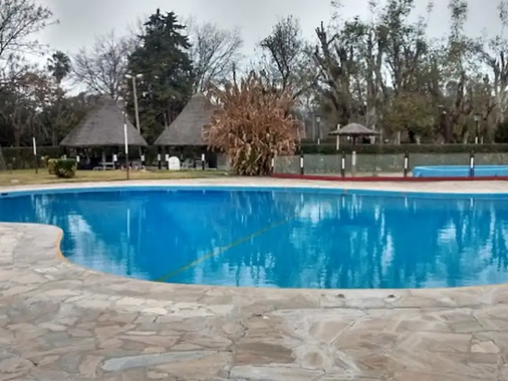 Áreas comunes piscina, gimnasio, club-house en Las Brisas
