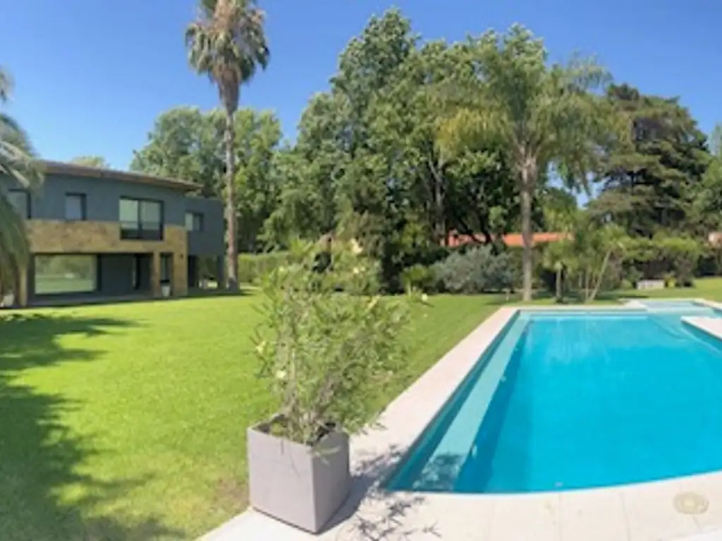 VENTA CASA COUNTRY CLUB SAN CARLOS  PILETA+QUINCHO