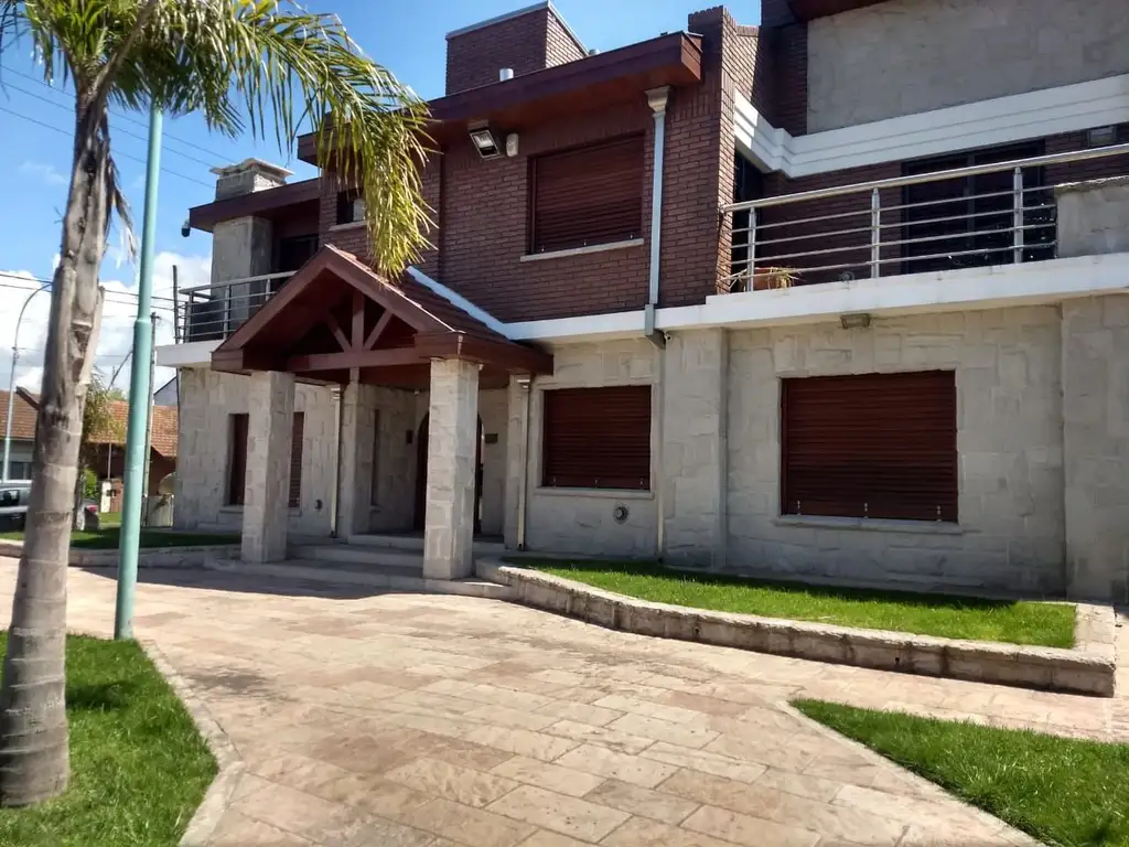 Casa - Venta - Argentina, Mar del Plata - CHUBUT 100