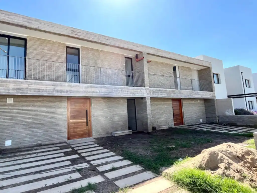 SAN IGNACIO - CALIDAD 3Dorm. 3Bñ 140m2 + 180m2 Terr