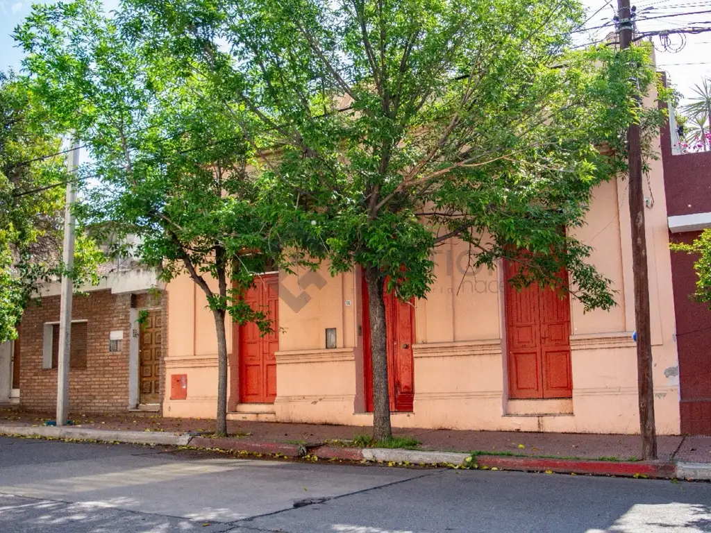 Casa en venta en Barrio Alto Alberdi