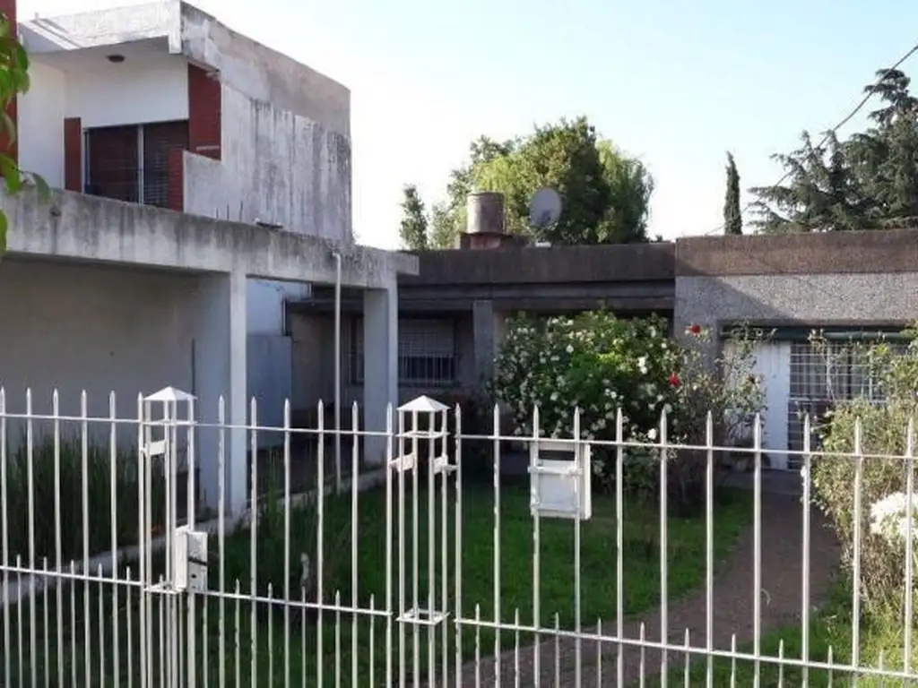 Casa - Venta - Argentina, Florencio Varela - Calle Reconquista 326