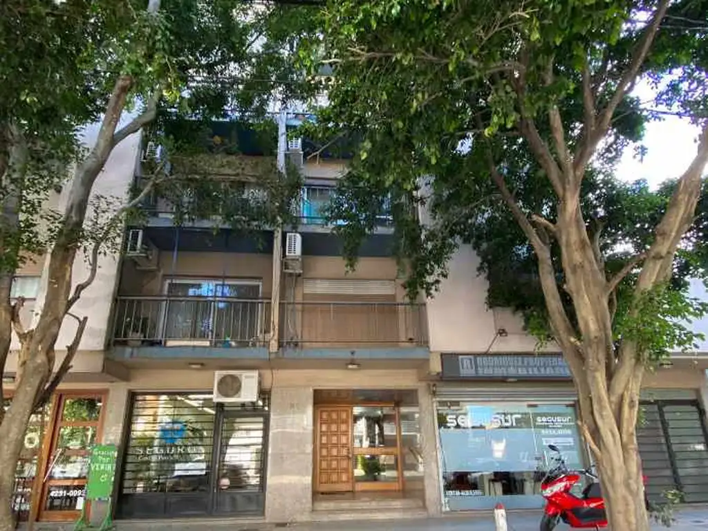 DEPARTAMENTO EN VENTA EN BERNAL