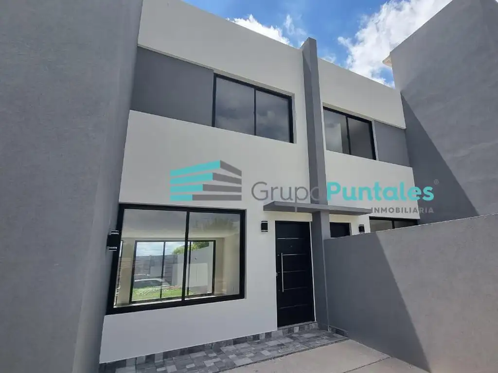 Duplex a estrenar en Longchamps, con 3 dormitorios y hermoso parque