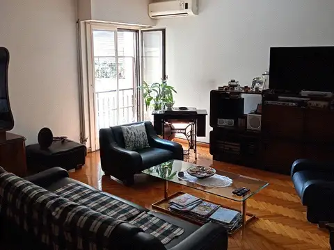 VENTA DEPARTAMENTO DE 3 AMBIENTES CON DEP. Y BAULERA