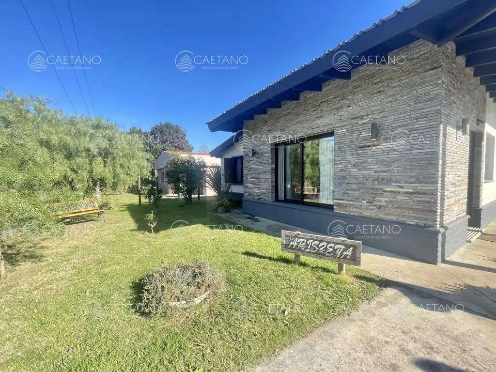 Venta Casa - 2 Dormitorios 2 Baños - El Tesoro La Barra