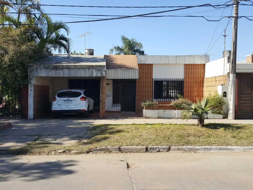 Venta Casa 47 a os 3 dormitorios 1 cochera 126m2 Nicol s Rojas