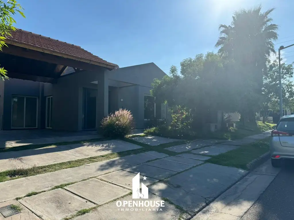 Openhouse Vende Luminosa Casa, Ubicado en La Tercera Etapa del Barrio Palmares