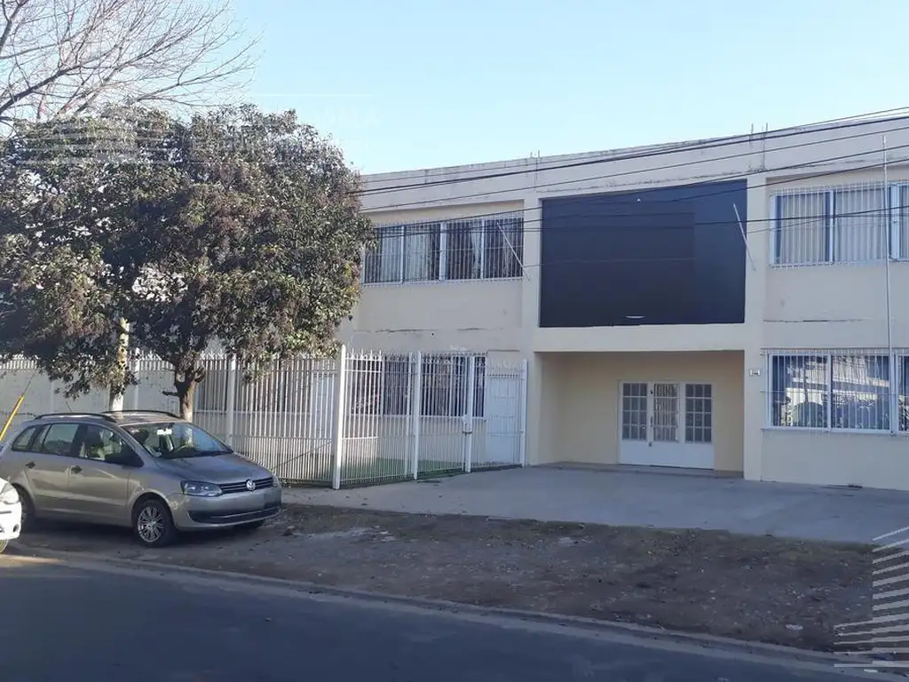 Edificio Comercial - Oportunidad Retasado-Ituzaingó Sur