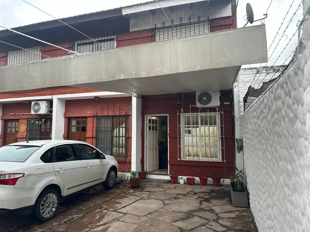 Casa Triplex  en Venta en Martin Coronado, Tres de Febrero, G.B.A. Zona Oeste