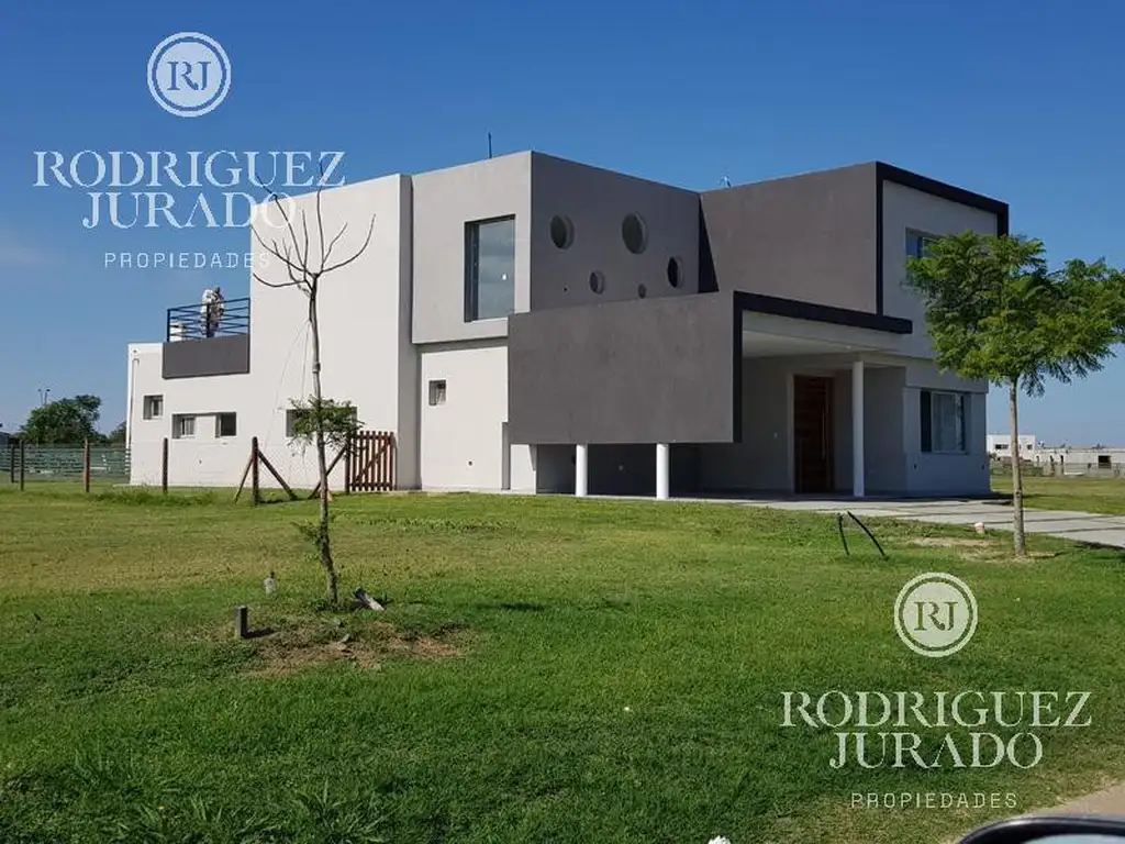 Casa a estrenar - Puertos del Lago- Barrio Vista-