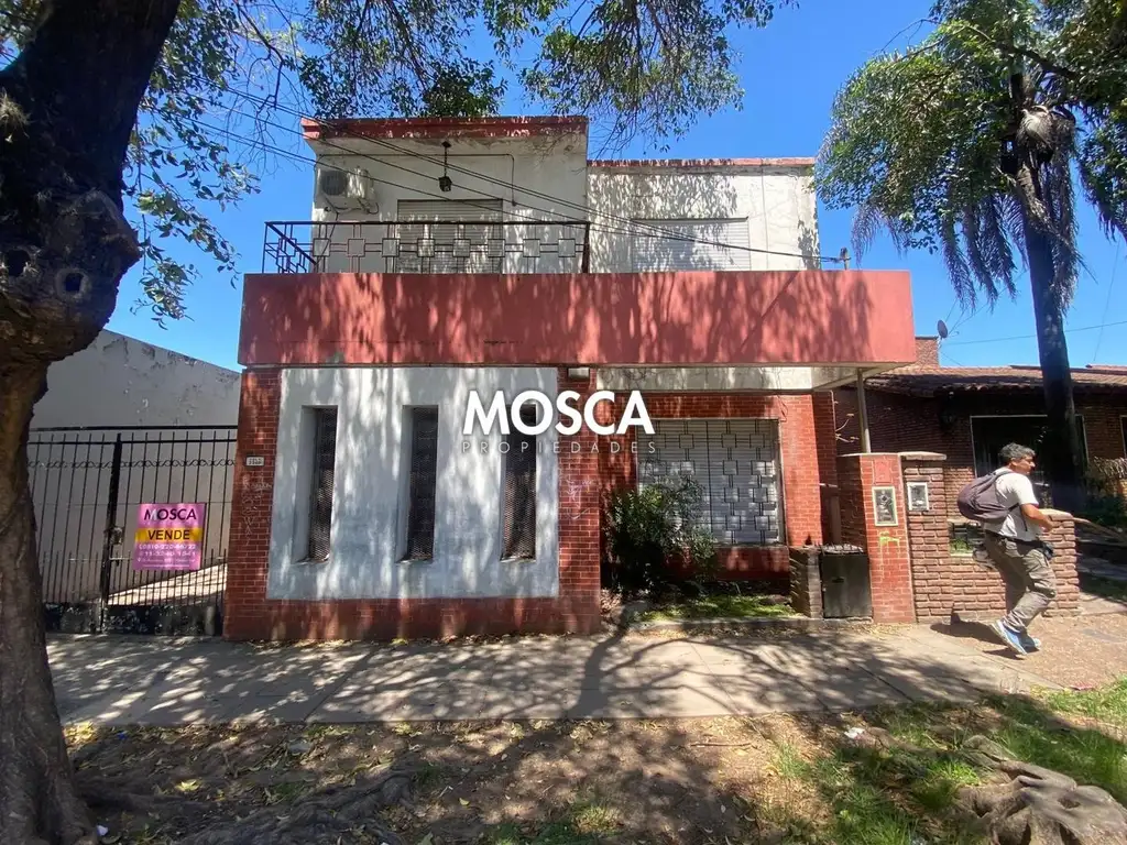 casa Moreno centro con gran lote IDEAL INVERSOR