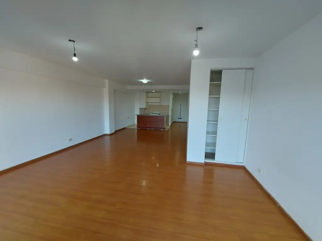 DEPTO. 1 AMB. DIVISIBLE - 53m² - C/BALCÓN - VILLA DEVOTO - ALQUILER