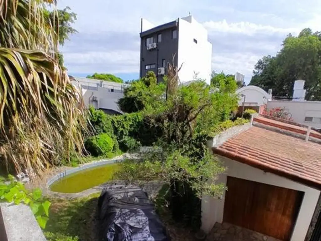 Terreno o Casa 5 Ambientes 4 dormitorio La lucila Con Jardin