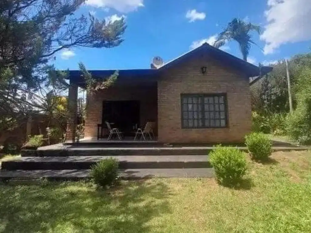 Casa en venta - 3 Dormitorios 1 Baño - Cochera - 504Mts2 - Oberá