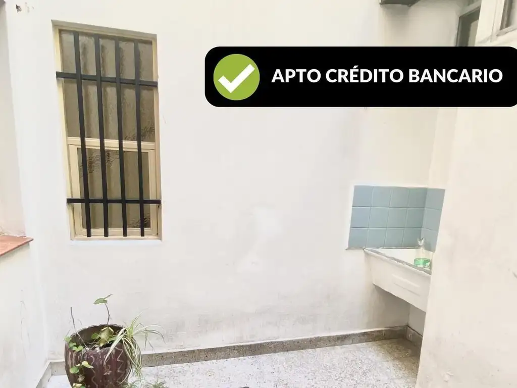 Departamento 2 ambientes c/patio | Al frente | Liniers