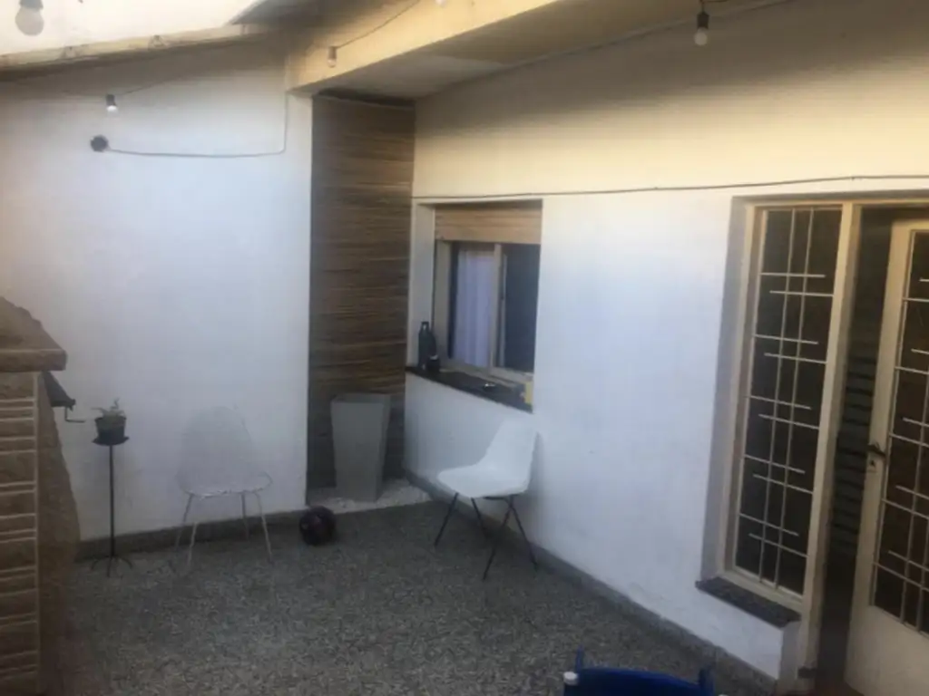 PH en Venta de 2 Dorm. C/ Cochera en Lomas del Mirador