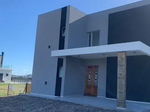 CASA A LA LAGUNA SEBASTIAN GABOTO