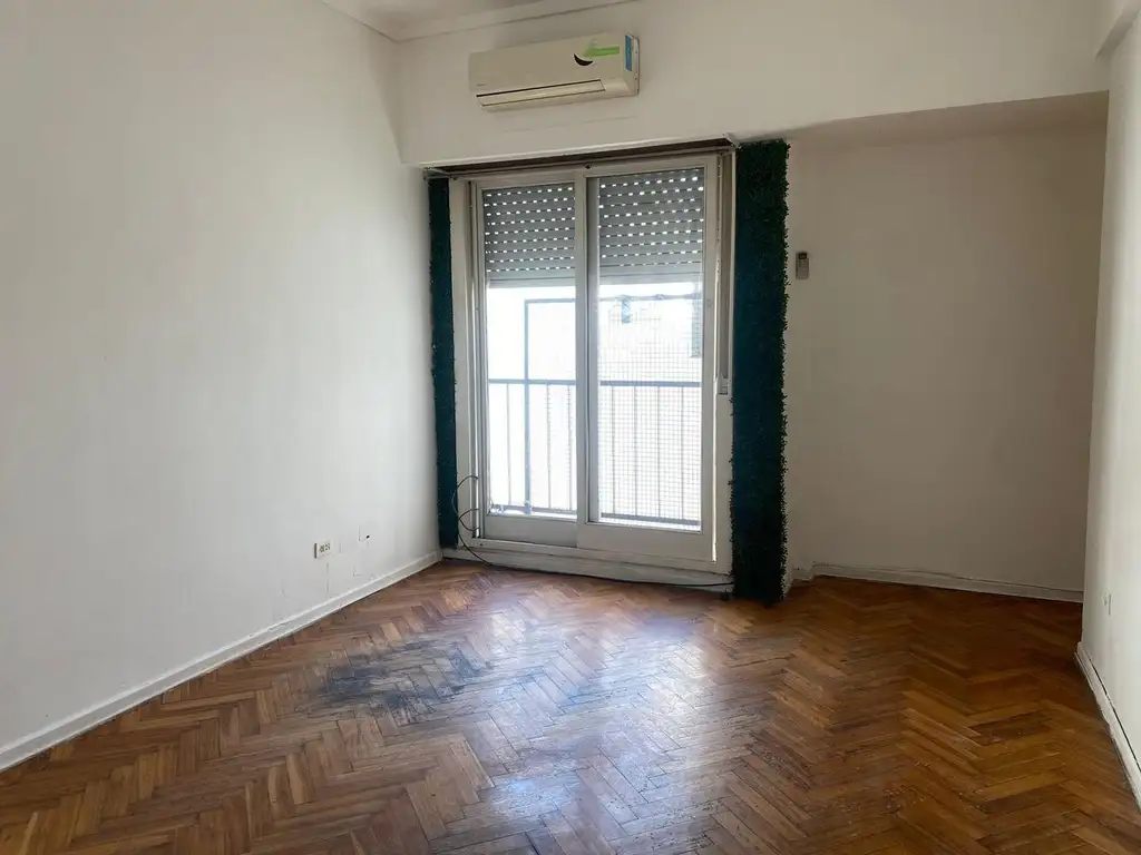 VENTA DEPARTAMENTO DOS AMBIENTES EN OLIVOS