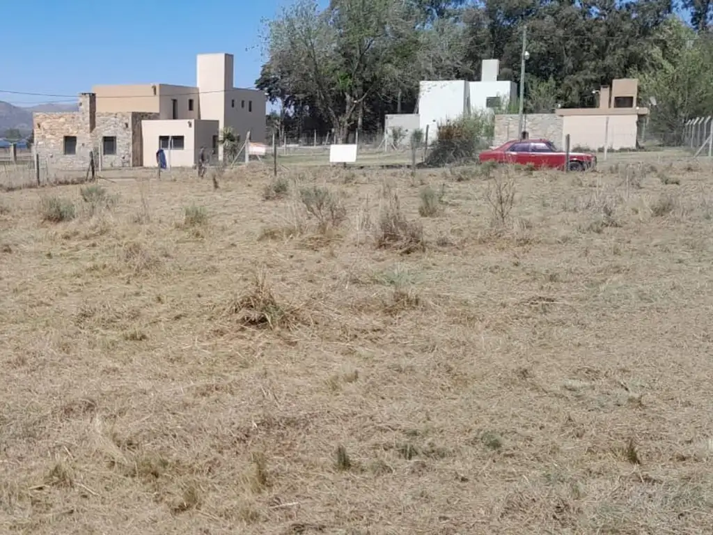 TERRENO EN VENTA SOBRE COSTA DEL LAGO LOS MOLINOS