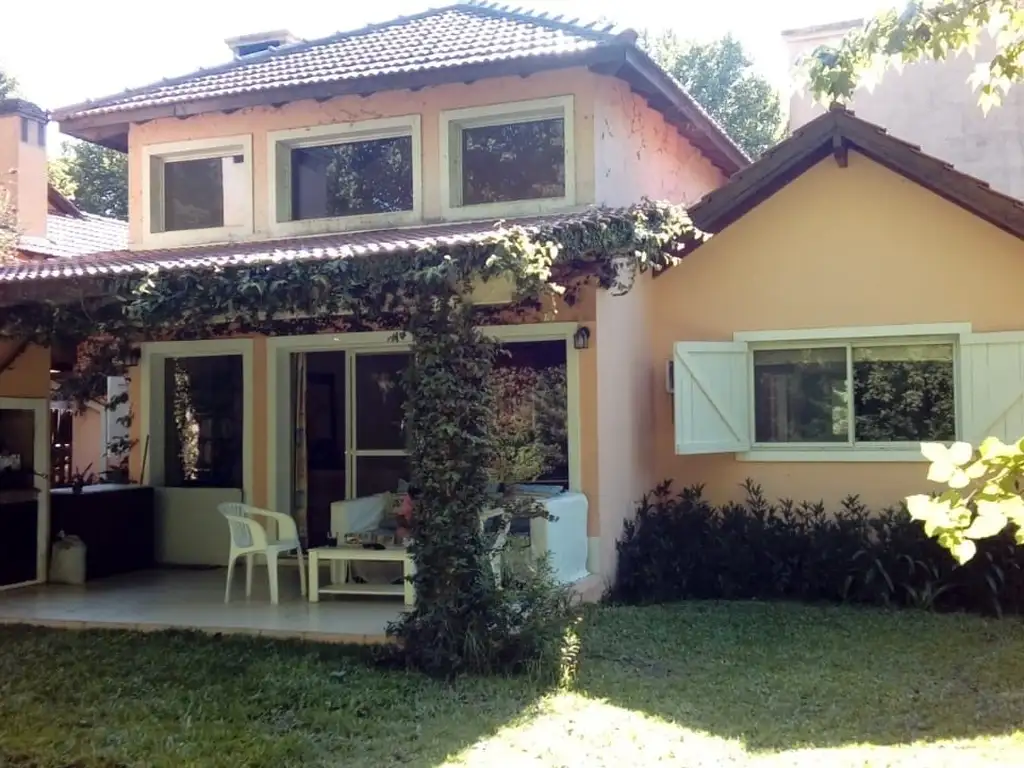 Casa Chalet  en Venta en Bermudas, Pilar, G.B.A. Zona Norte