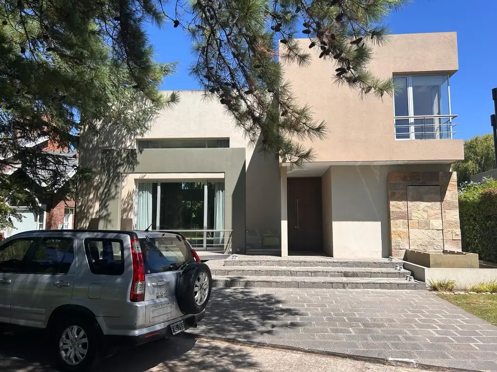 Casa en  Venta en Club de Campo Los Horneros