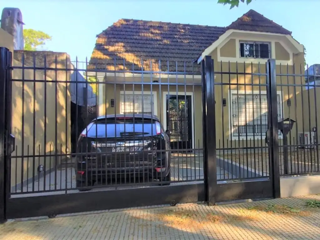 Hermosa casa, excelente ubicación reciclada