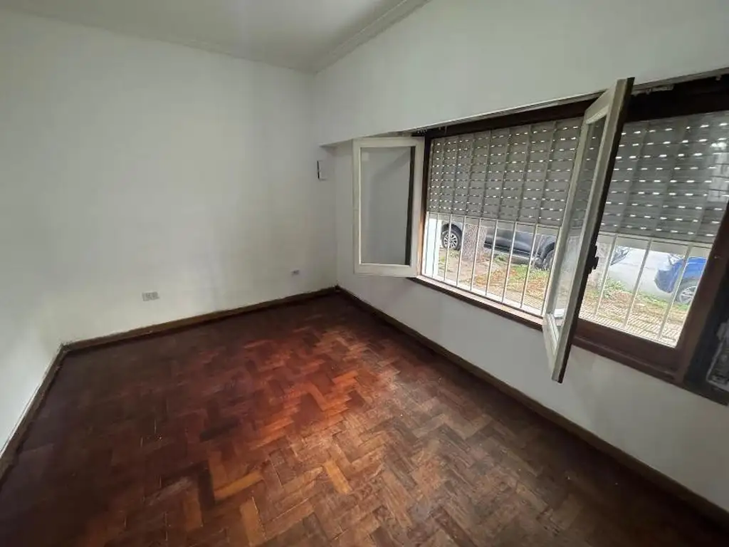 Casa en alquiler - 1 Dormitorio 1 Baño - 100Mts2 - La Plata