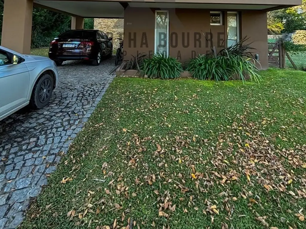 Casa  en Venta en Sausalito, Pilar, G.B.A. Zona Norte