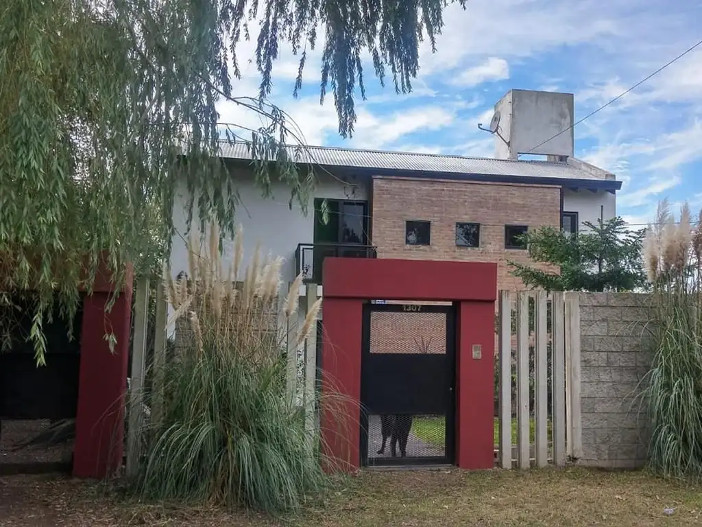 Venta de Casa 4 ambientes en San Carlos, La Plata