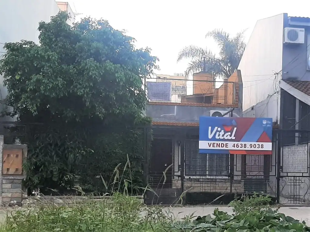 VENTA EN BLOCK DE 2 VIVIENDAS. EXCELENTE UBICACION.