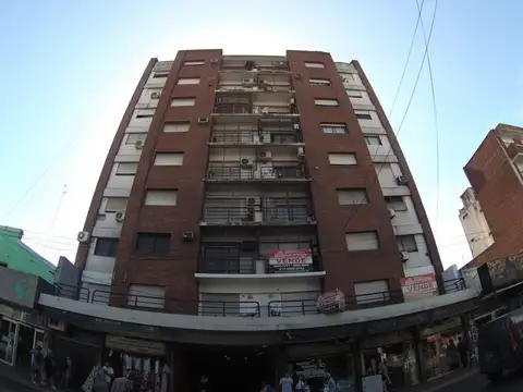 Departamento monoambiente Amplio en Moron Centro en Venta.