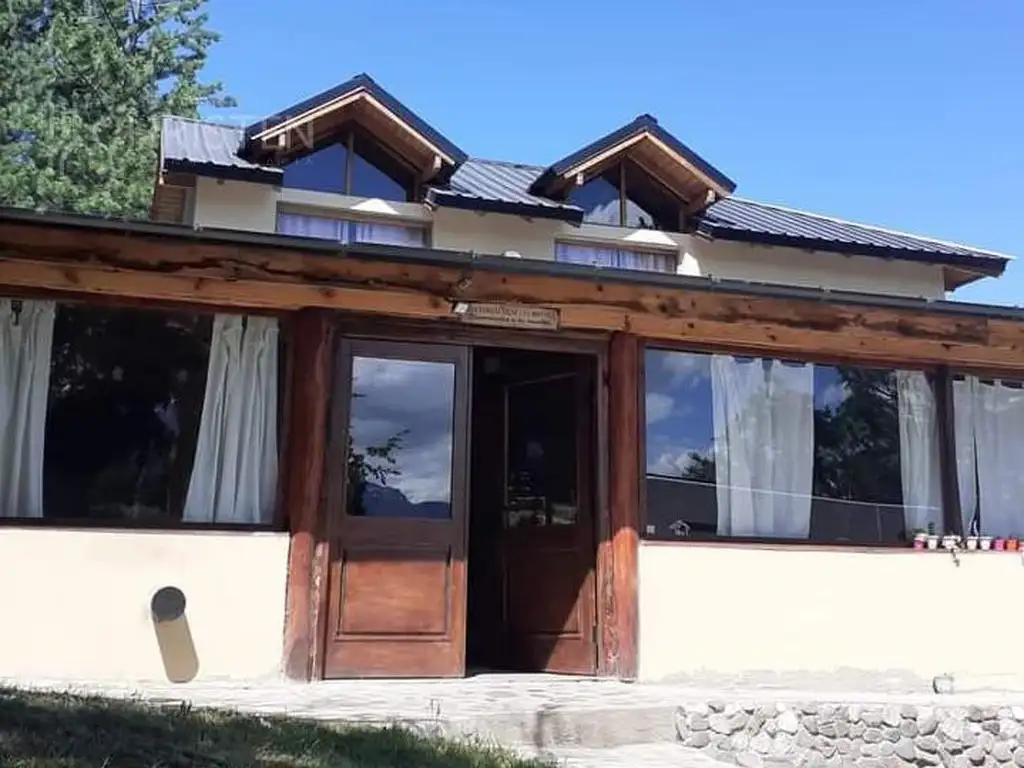 Finca en un predio de 8000m2 en Trevelin Esquel