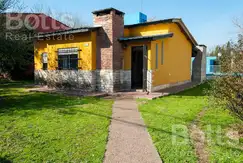 Venta lote con casa tipo quinta, monoambiente, pileta y sector de quincho y parrilla Trujui - Moreno