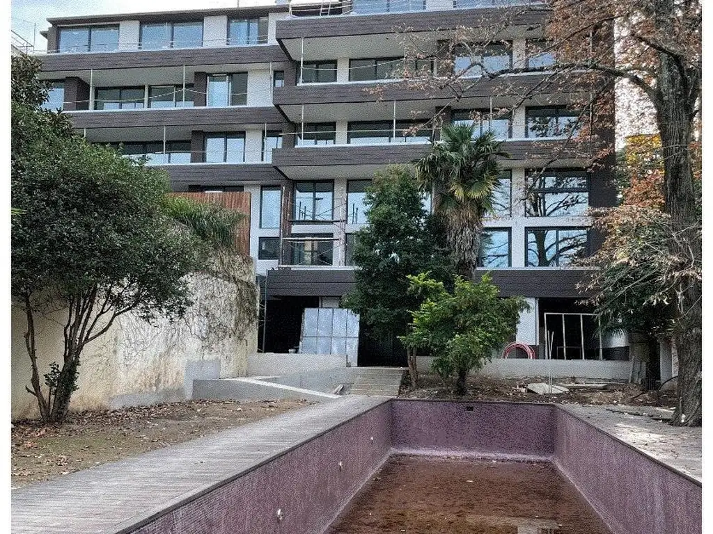 ESPECTACULAR DEPARTAMENTO PREMIUM – VISTA AL RIO Y ALREDEDOR